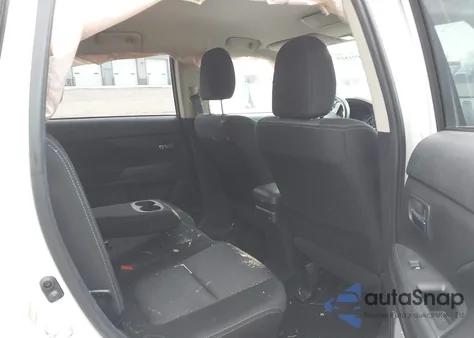 2017 Mitsubishi Outlander Se z USA, uszkodzony, nr VIN JA4AZ3A35HZ010528